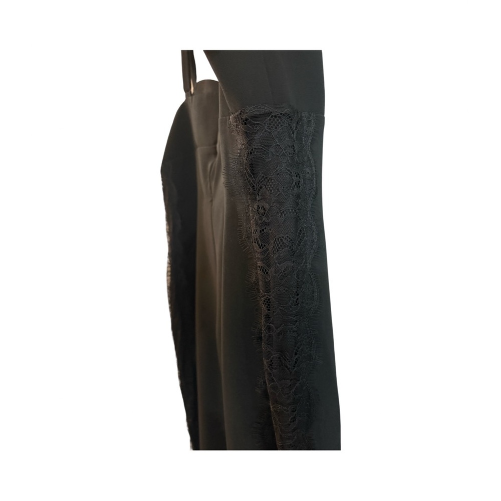 French connection Lace black dress with a slit
Brand new with tags - Picture 4 of 5